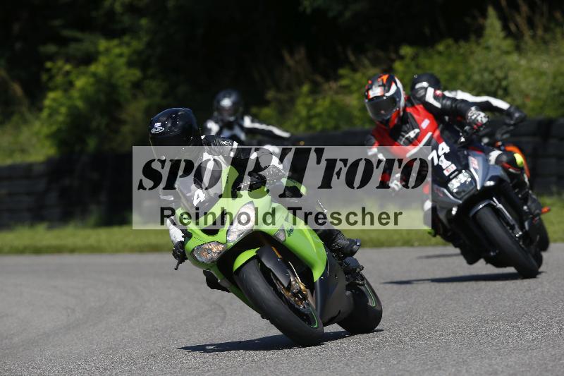 /Archiv-2024/29 12.06.2024 MOTO.CH Track Day ADR/Gruppe blau/4